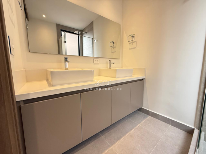 Apartamento de 2 alcobas en arriendo en Los Balsos, Medellín, 105 m² · foto 13 de 24