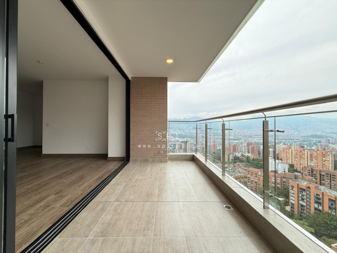 Apartamento de 2 alcobas en arriendo en Los Balsos, Medellín, 105 m² · foto 18 de 24