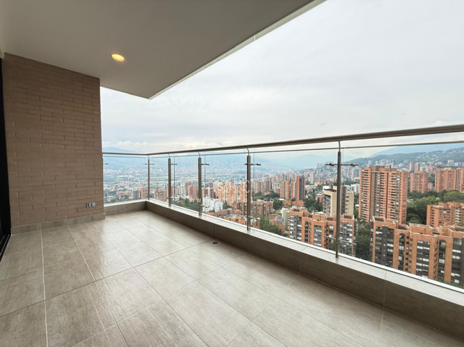 Apartamento de 2 alcobas en arriendo en Los Balsos, Medellín, 105 m² · foto 20 de 24