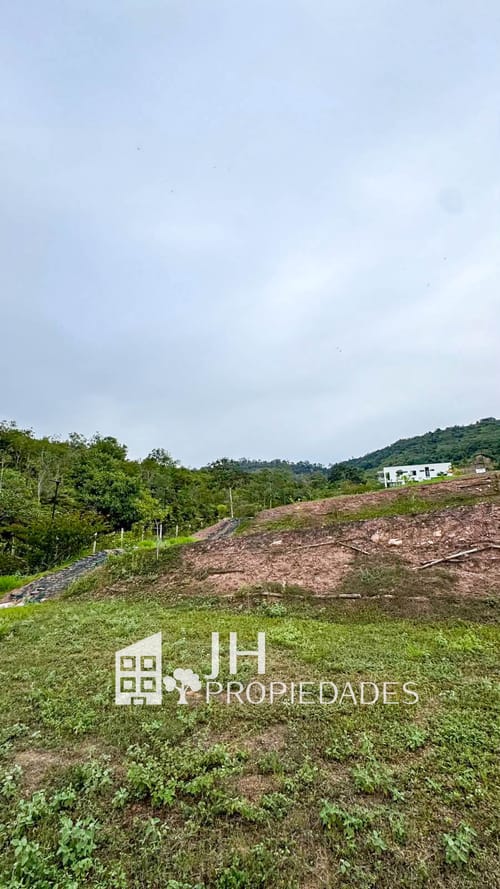 Lote en venta en Ruitoque, Floridablanca, 891 m² · foto 2 de 9