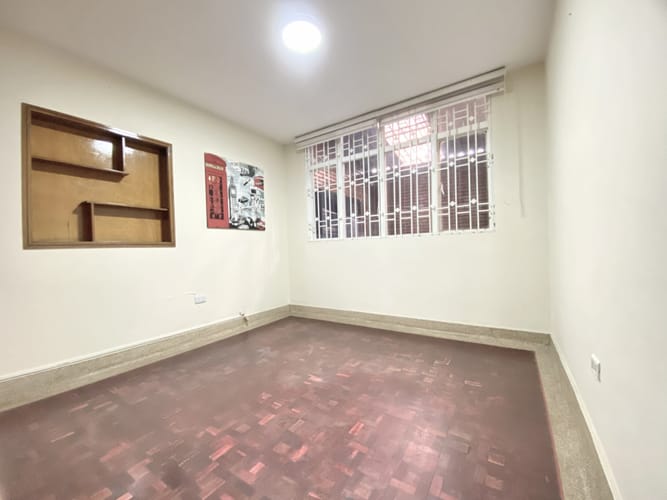 Casa de 5 alcobas en venta en Comuneros, Bogotá, 351 m² · foto 13 de 17