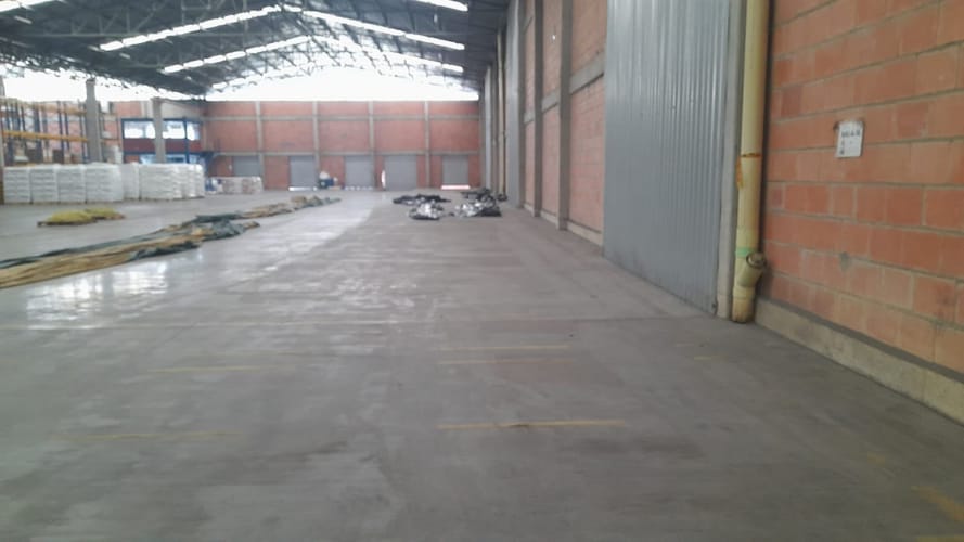 Bodega en arriendo en Boyero, Madrid, 2550 m² · foto 4 de 23