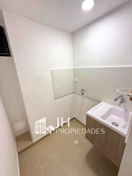 Apartamento de 3 alcobas en venta en Provenza, Bucaramanga, 72 m² · foto 3 de 10