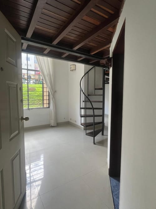 Apartamento de 3 alcobas en arriendo en Santa Maria Del Lago, Bogotá, 30 m² · foto 4 de 24