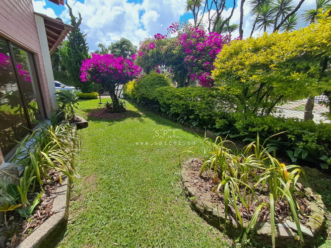 Casa de 13 alcobas en arriendo en Gualanday, Rionegro, 290 m² · foto 9 de 24