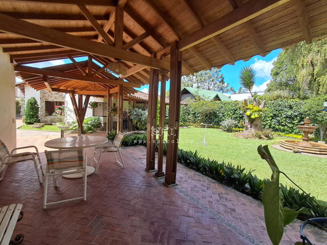 Casa de 13 alcobas en arriendo en Gualanday, Rionegro, 290 m² · foto 17 de 24