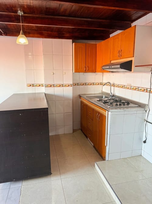Apartamento de 3 alcobas en venta en Castilla, Bogotá, 58 m² · foto 3 de 11