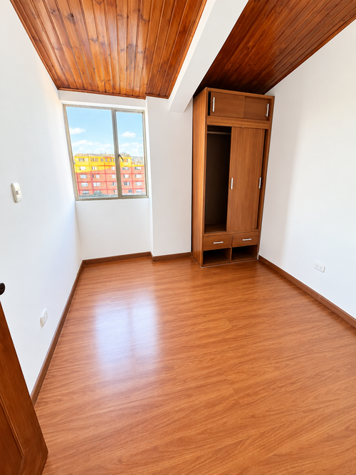 Apartamento de 3 alcobas en venta en Castilla, Bogotá, 58 m² · foto 7 de 11