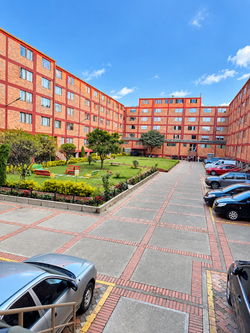 Apartamento de 3 alcobas en venta en Castilla, Bogotá, 58 m² · foto 10 de 11