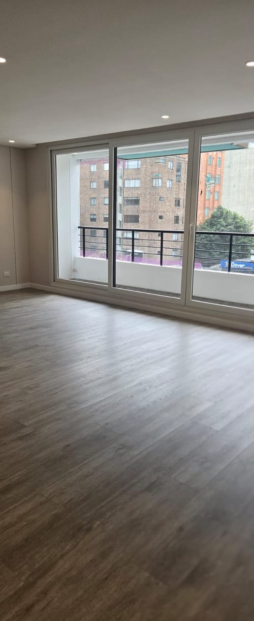 Apartamento de 1 alcoba en venta en Santa Barbara, Bogotá, 57 m² · foto 7 de 9