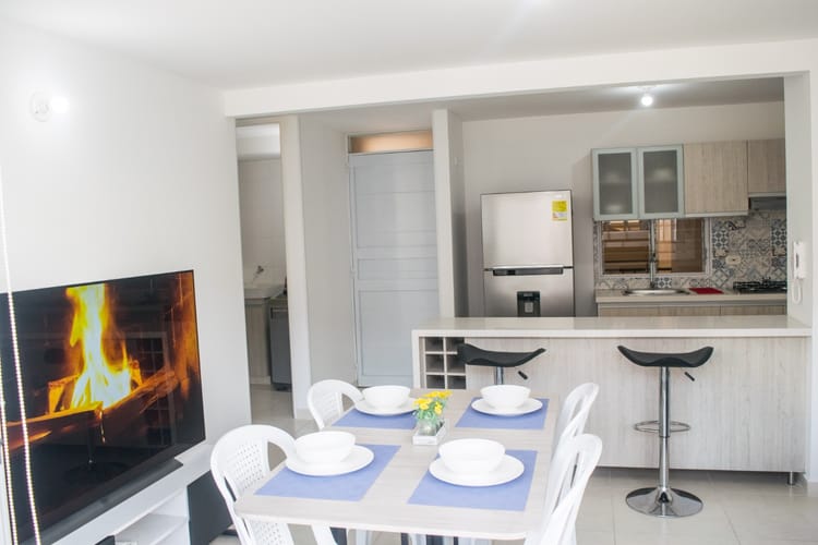 Apartamento de 2 alcobas en venta en Las Palmas, Ricaurte, 53 m² · foto 2 de 17