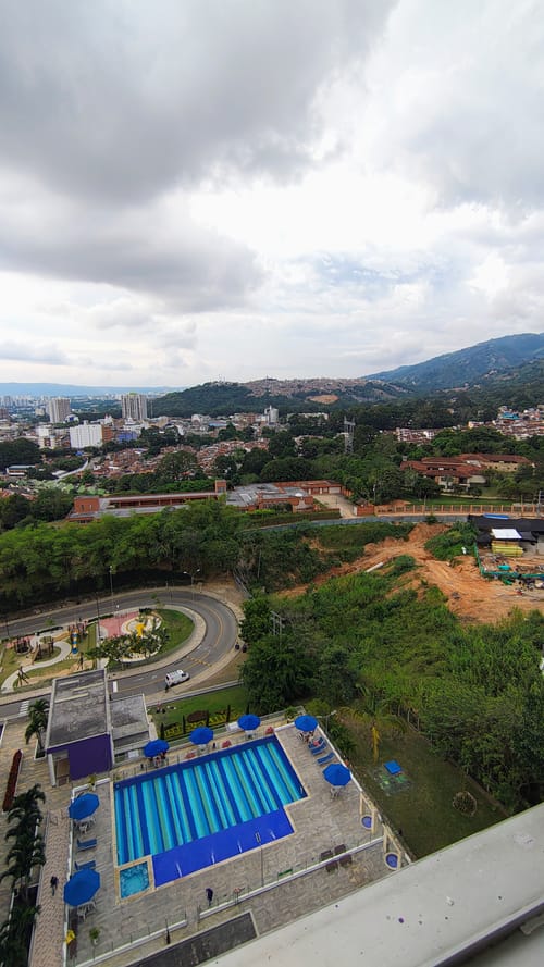 Apartamento de 3 alcobas en venta en Abadías, Floridablanca, 86 m² · foto 3 de 12