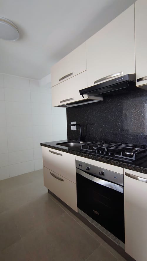 Apartamento de 3 alcobas en venta en Abadías, Floridablanca, 86 m² · foto 5 de 12