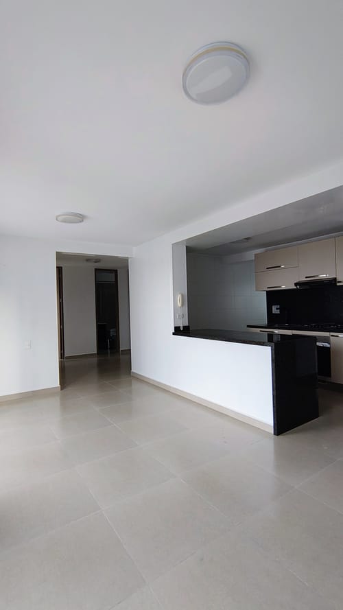Apartamento de 3 alcobas en venta en Abadías, Floridablanca, 86 m² · foto 6 de 12