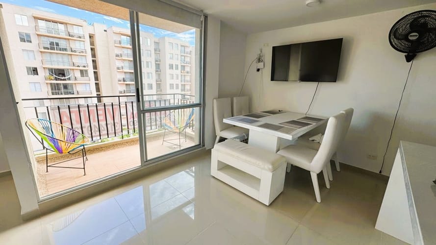 Apartamento de 2 alcobas en venta en Las Palmas, Ricaurte, 54 m² · foto 2 de 17