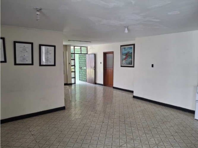 Casa de 4 alcobas en venta en Los Alcazares, Santa Marta, 180 m² · foto 14 de 16