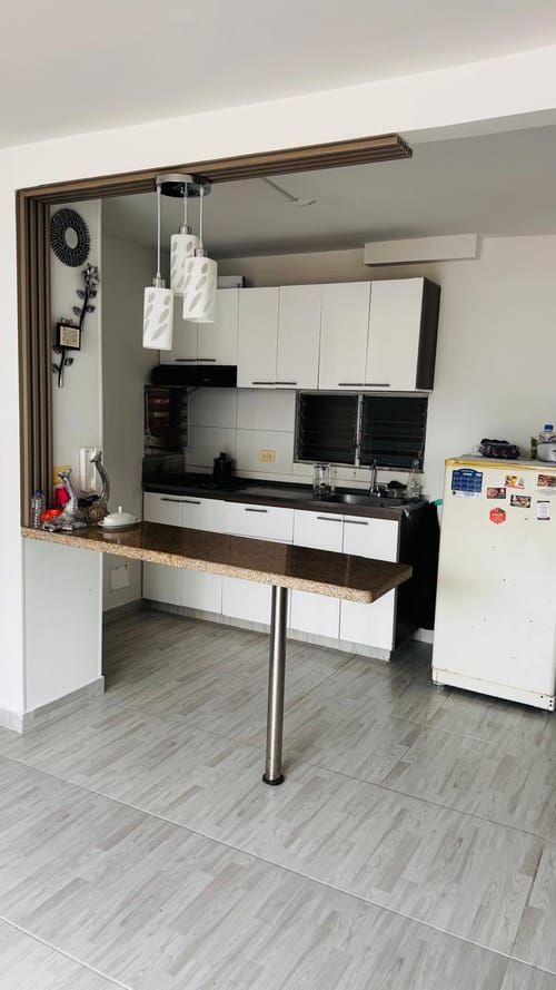 Apartamento de 2 alcobas en venta en Las Palmas, Ricaurte, 53 m² · foto 4 de 20