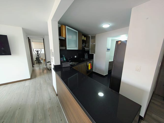 Apartamento de 3 alcobas en venta en El Vergel Oriental, Bogotá, 87 m² · foto 5 de 21