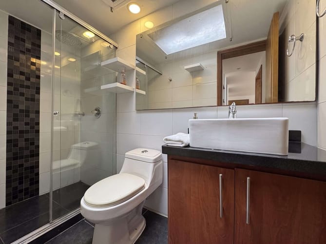 Apartamento de 1 alcoba en arriendo en Chicó Navarra, Bogotá, 51 m² · foto 9 de 9