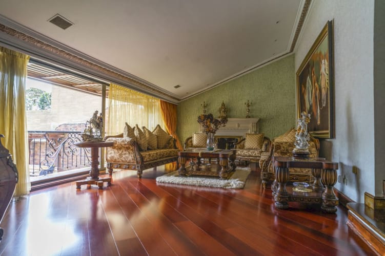 Casa de 3 alcobas en venta en Chicó Alto, Bogotá, 940 m² · foto 4 de 24