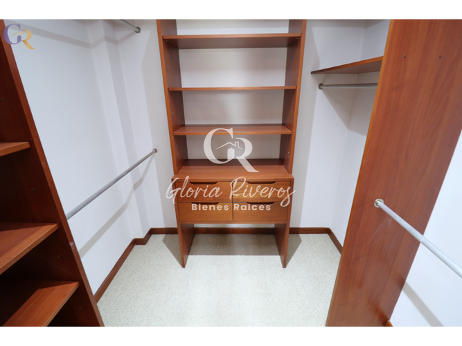 Casa de 3 alcobas en arriendo en Rozo, Cota, 254 m² · foto 15 de 24