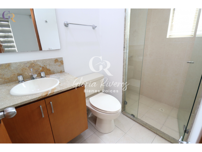 Casa de 3 alcobas en arriendo en Rozo, Cota, 254 m² · foto 18 de 24