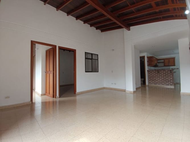 Apartamento de 3 alcobas en arriendo en Florida Nueva, Medellín, 90 m² · foto 2 de 11