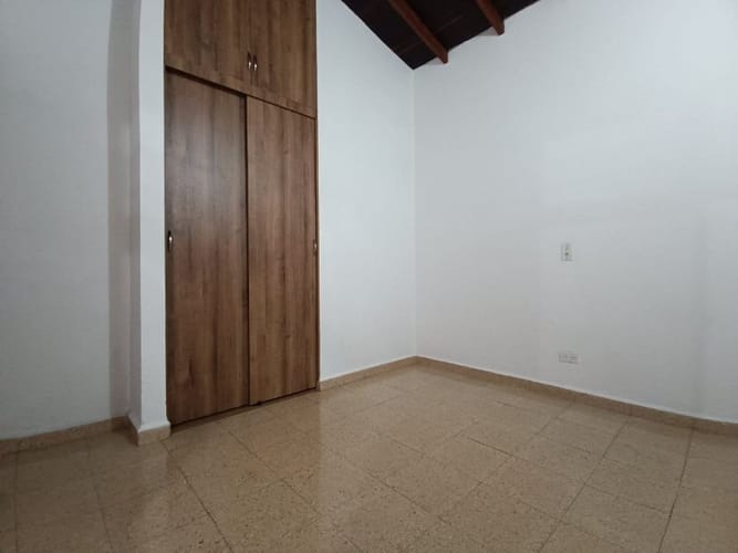 Apartamento de 3 alcobas en arriendo en Florida Nueva, Medellín, 90 m² · foto 6 de 11
