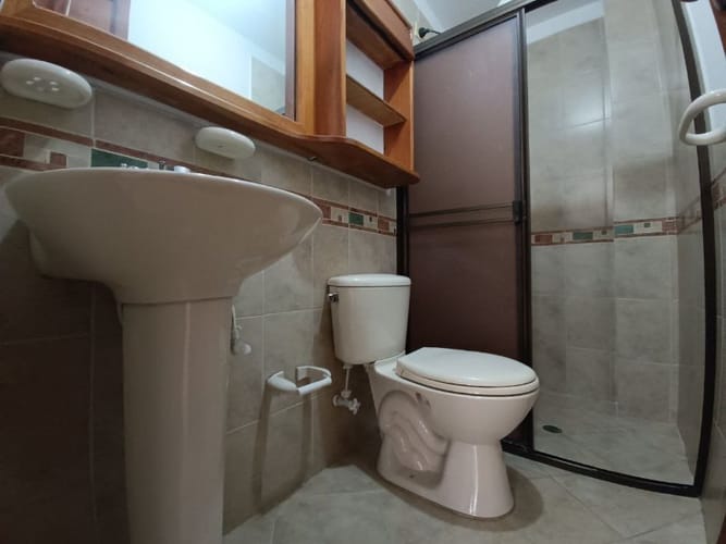 Apartamento de 3 alcobas en arriendo en Florida Nueva, Medellín, 90 m² · foto 9 de 11