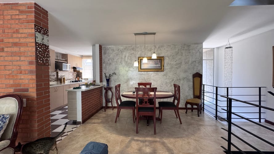 Casa de 4 alcobas en venta en El Poblado, Medellín, 204 m² · foto 11 de 24