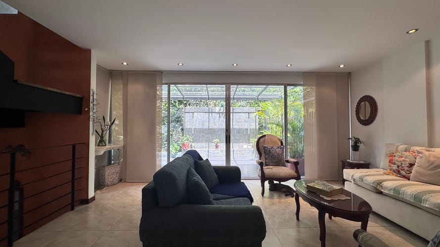 Casa de 4 alcobas en venta en El Poblado, Medellín, 204 m² · foto 15 de 24