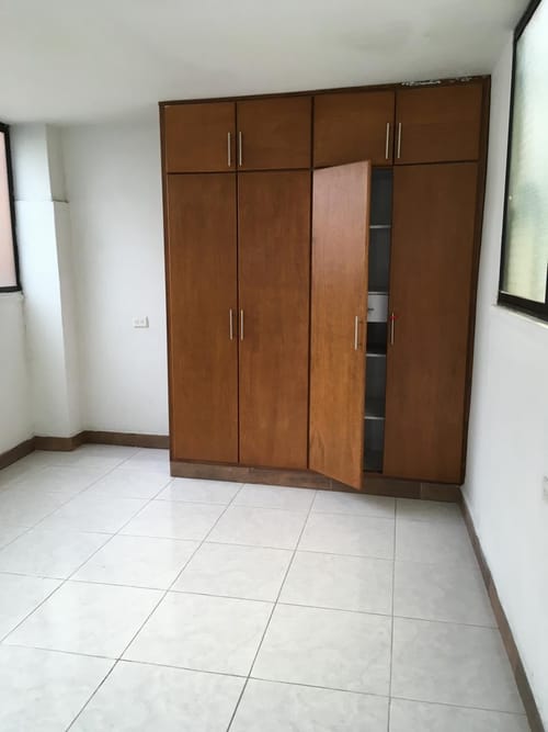 Apartamento de 4 alcobas en venta en Los Angeles, Medellín, 136 m² · foto 6 de 10