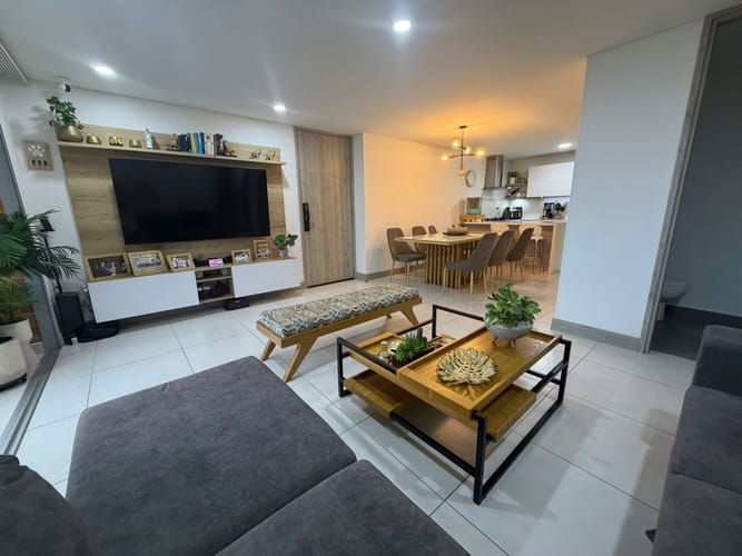 Apartamento de 3 alcobas en venta en Loma Del Esmeraldal, Envigado, 116 m² · foto 3 de 24
