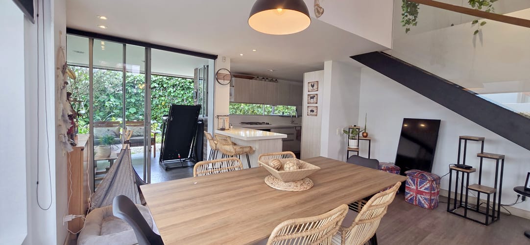 Casa de 3 alcobas en venta en El Retiro, 204 m² · foto 3 de 24