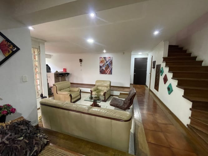 Apartamento de 4 alcobas en venta en Loma Del Indio, Medellín, 289 m² · foto 12 de 24