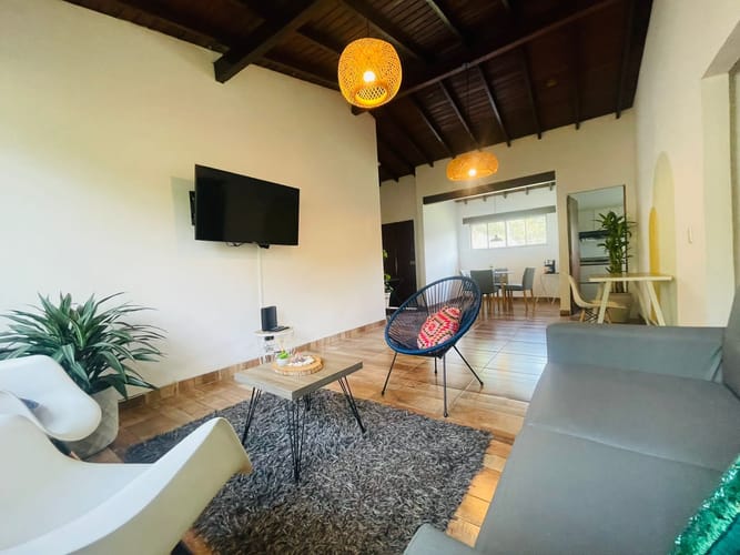 Apartamento de 2 alcobas en venta en La Candelaria, Medellín, 80 m² · foto 2 de 21