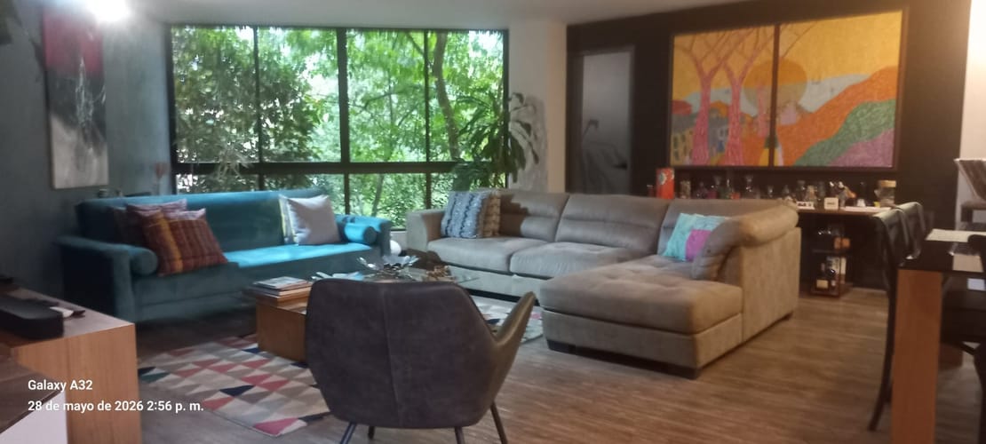 Apartamento de 2 alcobas en venta en La Florida, Medellín, 156 m² · foto 3 de 24