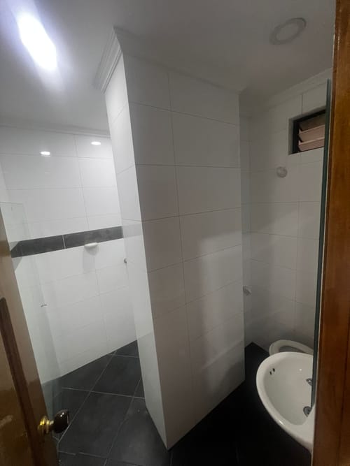 Apartamento de 4 alcobas en venta en Laureles, Medellín, 215 m² · foto 3 de 22