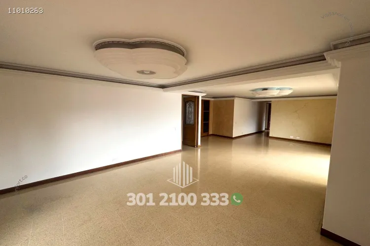 Apartamento de 2 alcobas en arriendo en Las Acacias, Medellín, 220 m² · foto 4 de 24