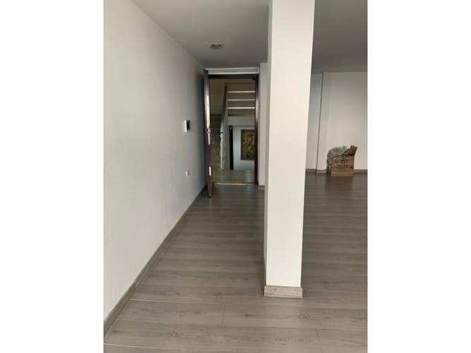 Edificio en venta en Avenida Santander, Manizales, 594 m² · foto 12 de 24