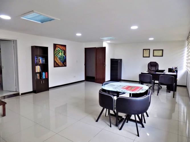 Oficina en venta en El Centro, Manizales, 46 m² · foto 3 de 5
