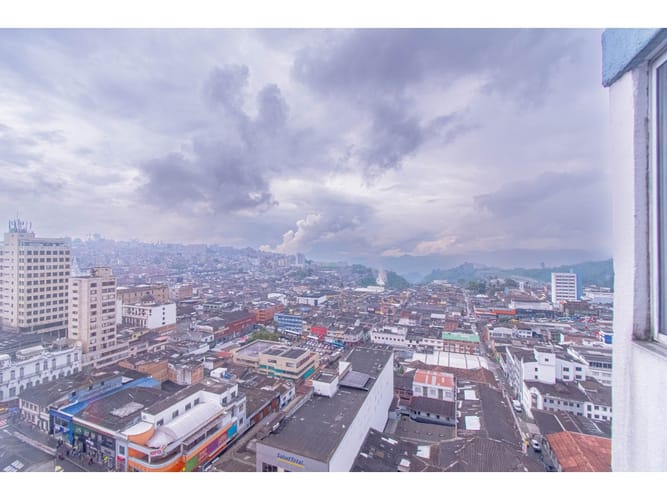 Oficina en venta en El Centro, Manizales, 46 m² · foto 2 de 9