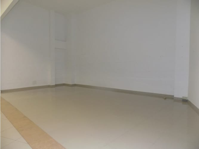 Local en venta en Los Laureles, Manizales, 45 m² · foto 3 de 7
