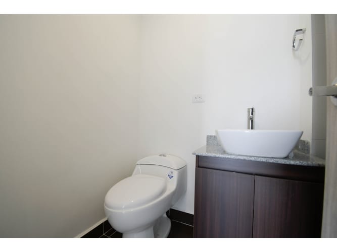 Edificio en venta en El Centro, Manizales, 760 m² · foto 8 de 24