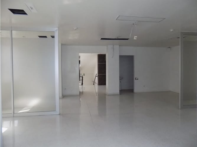 Edificio en venta en Palermo, Manizales, 876 m² · foto 12 de 24