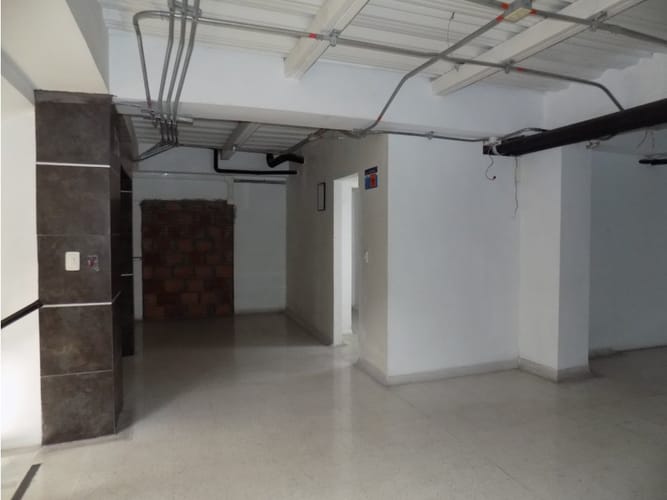 Edificio en venta en Palermo, Manizales, 876 m² · foto 18 de 24