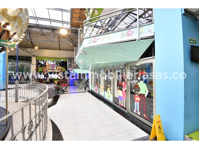 Local en venta en El Centro, Manizales, 67 m² · foto 2 de 3