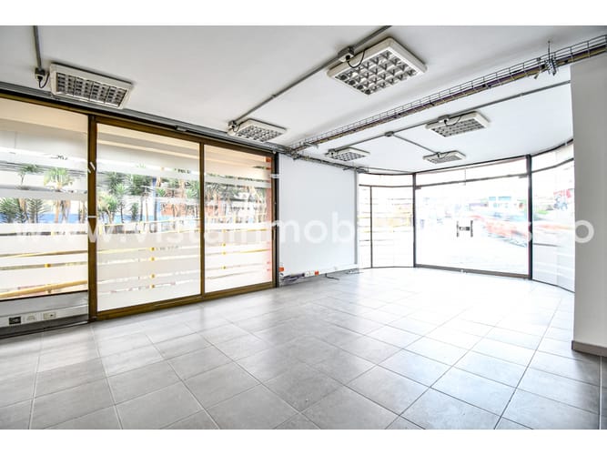 Local en venta en El Centro, Manizales, 300 m² · foto 2 de 23