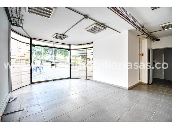 Local en venta en El Centro, Manizales, 300 m² · foto 9 de 23