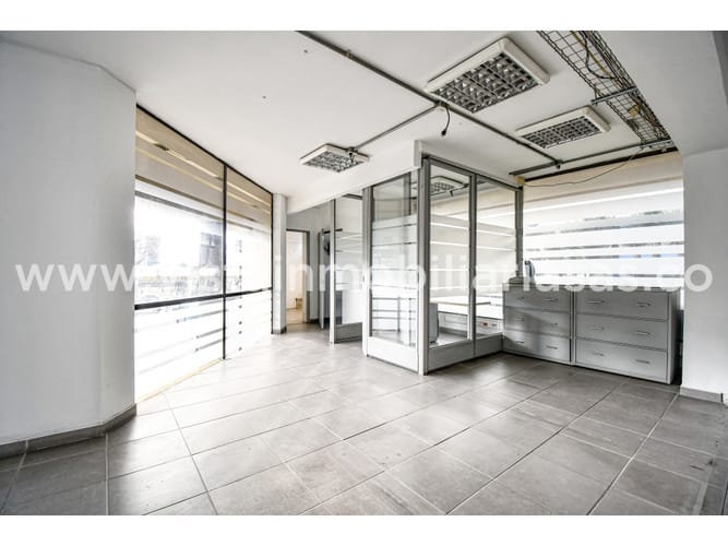 Local en venta en El Centro, Manizales, 300 m² · foto 10 de 23